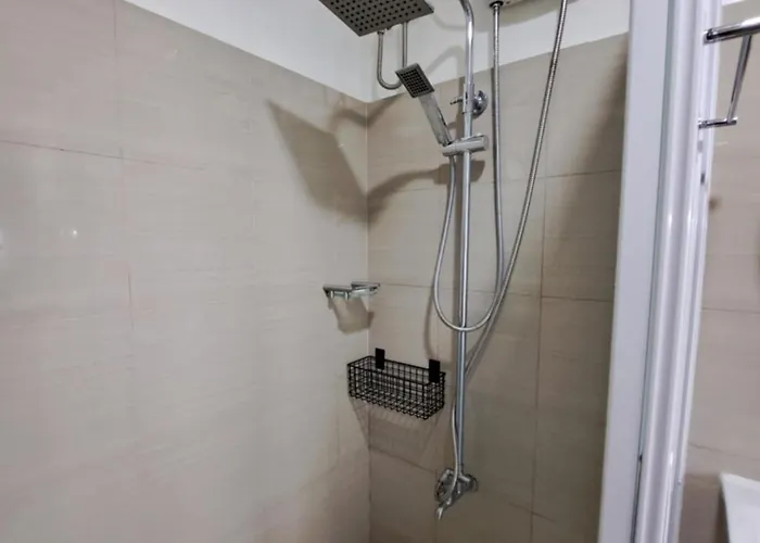 Fully Furnished 1 Bedroom - Shore 2 Tower 2 - 4f Aparthotel Manila